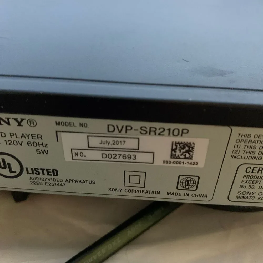 Sony CD/DVD Player Model No. DVP-SR210P No Remote-Tested